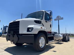 2015 Freightliner 114SD - Cab & Chassis
