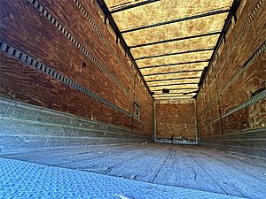 2002 Fruehauf 28 FT - Pup Trailer