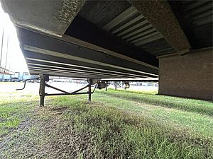 2004 Great Dane 28 FT - Pup Trailer