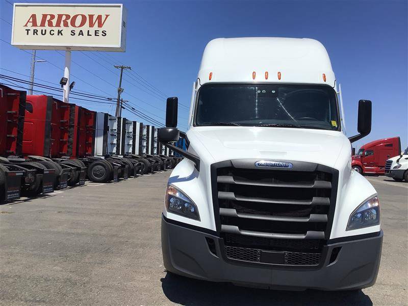 2021 Freightliner Cascadia 126 (For Sale) | 72