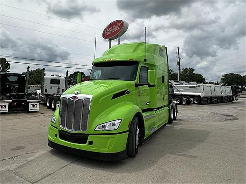 2019 PETERBILT 579 SLEEPER 625740 - Truck Market