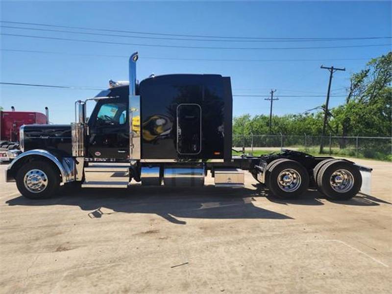 2025 Peterbilt 589 For Sale 80" Sleeper SD736571