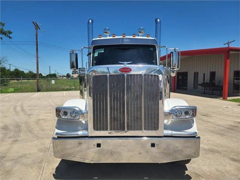 2025 Peterbilt 589 For Sale 80" Sleeper SD736569