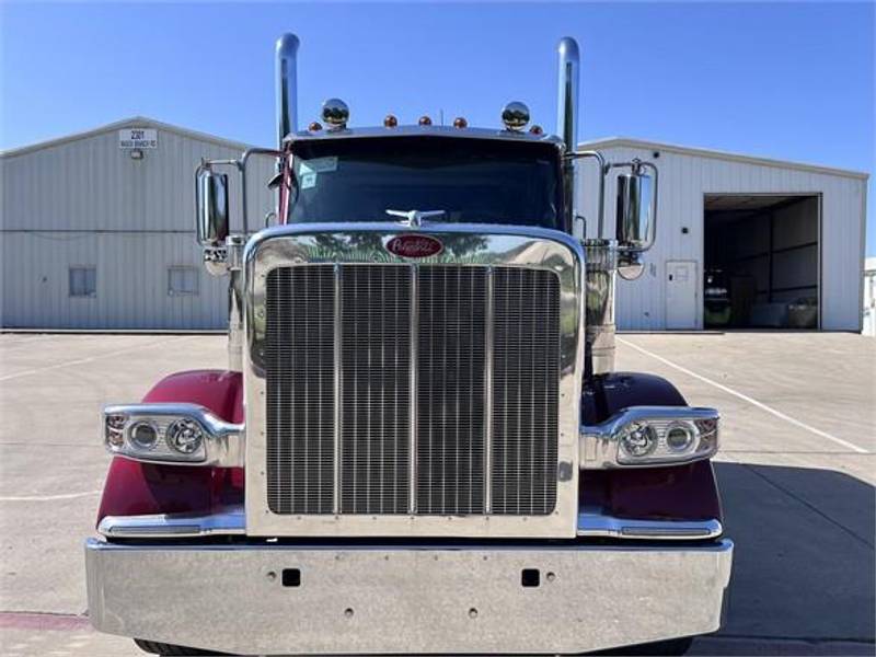 2025 Peterbilt 589 For Sale 58" Sleeper SD736573