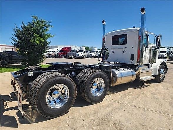 2025 Peterbilt 589 (For Sale) Day Cab SD736558