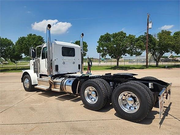 2025 Peterbilt 589 (For Sale) Day Cab SD736577