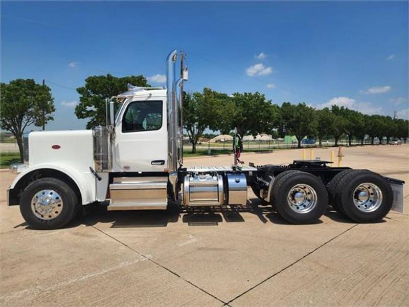 2025 Peterbilt 589 (For Sale) | Day Cab | #SD736577