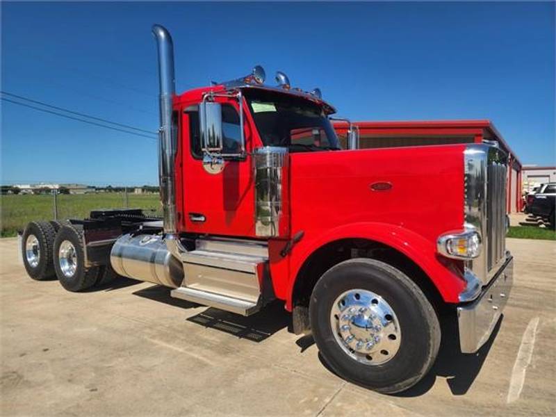 2025 Peterbilt 589 For Sale Day Cab SD736559