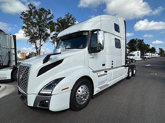 2025 Volvo VNL 860 For Sale Sleeper Truck 02VN685329