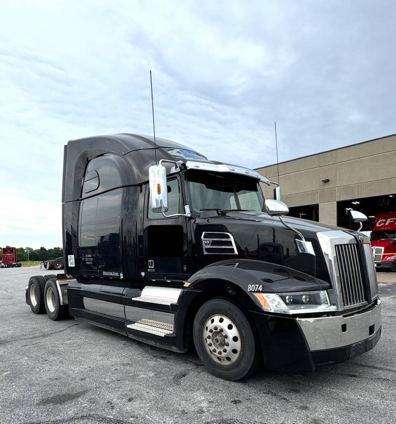 2022 Western Star 5700XE For Sale | 82