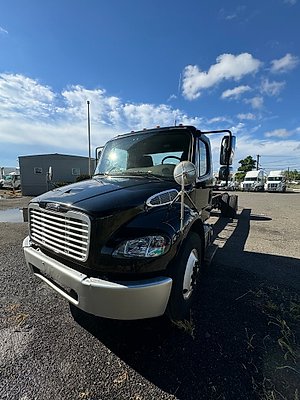 2016 Freightliner M2 106
