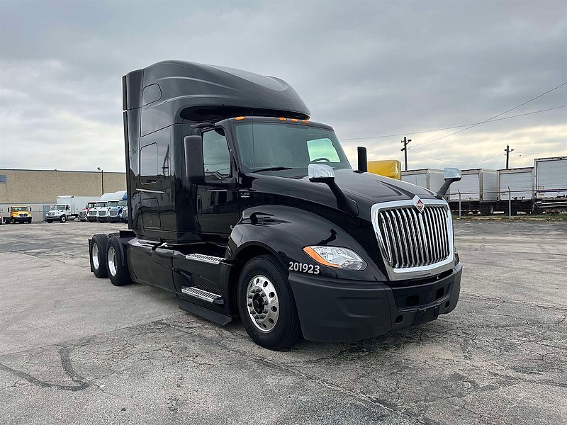 2019 International LT625
