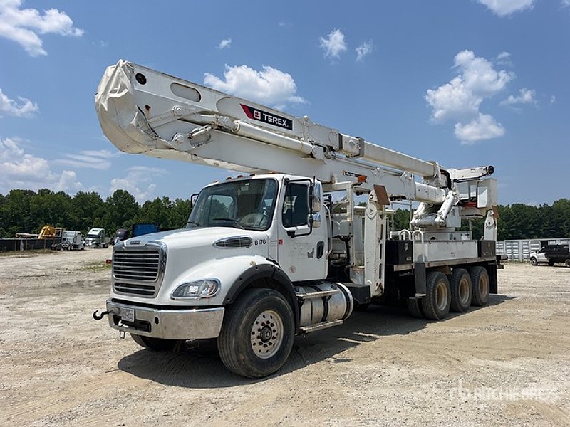 2020 Freightliner M2 112