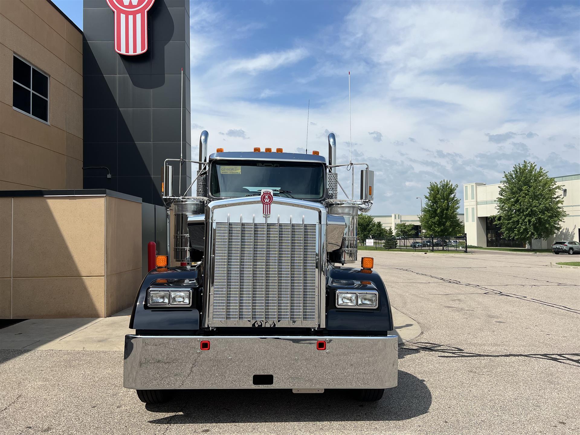2025 Kenworth W900L For Sale Day Cab SR170424
