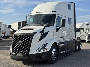 2025 Volvo VNL 860