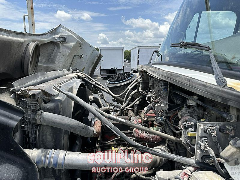 2012 Freightliner M2