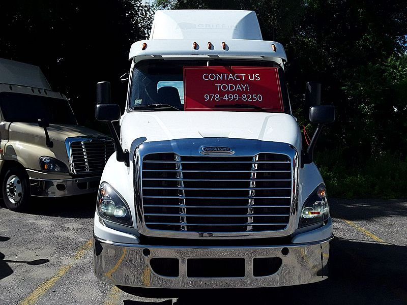 2018 Freightliner CASCADIA 113