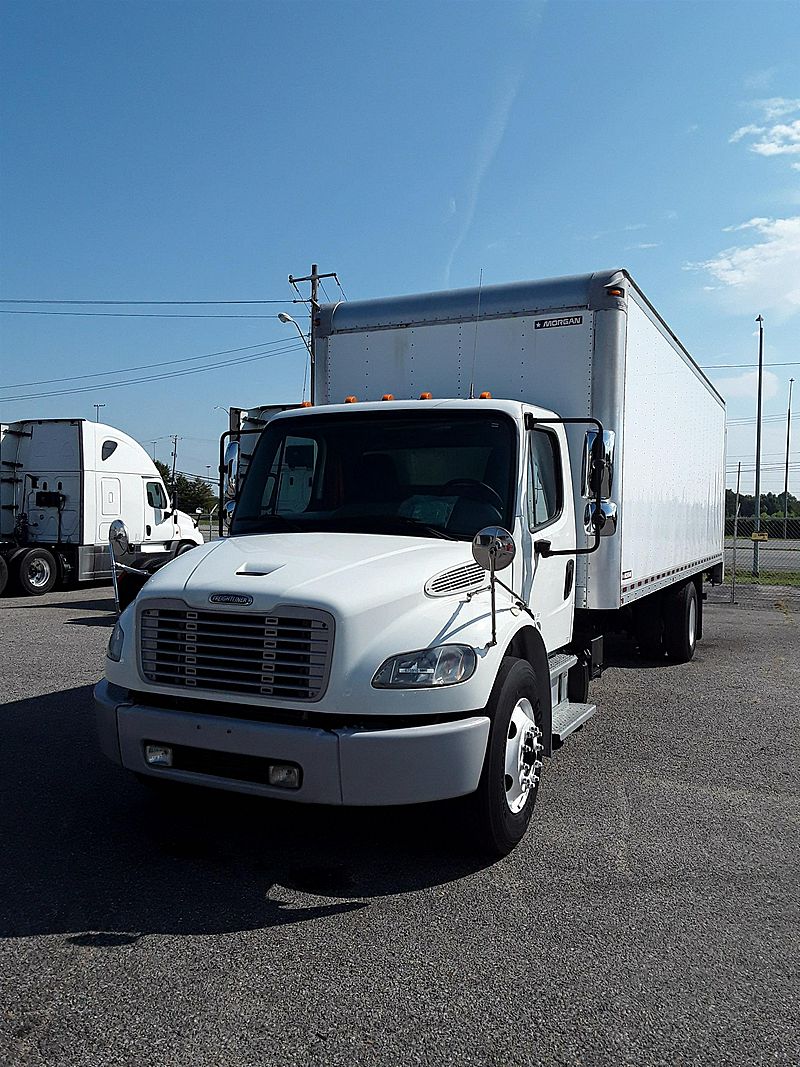 2017 Freightliner M2 106