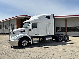 2020 Peterbilt 579 - Sleeper Truck