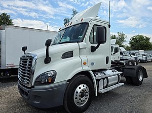 2018 Freightliner Cascadia 113 - Day Cab