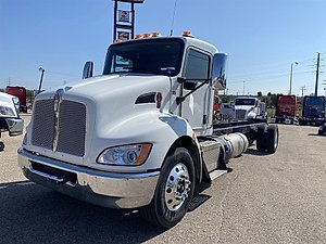 2022 Kenworth T370 - Cab & Chassis