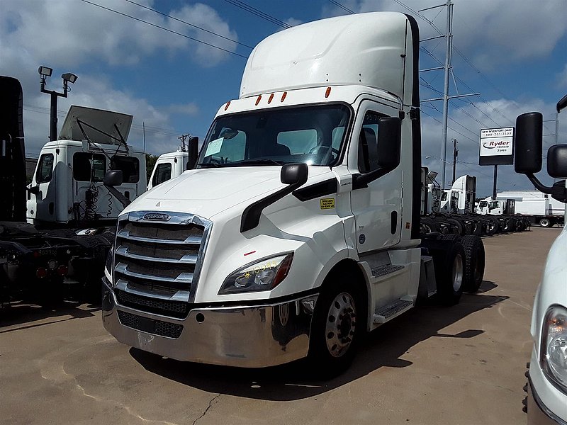 2019 Freightliner NEW CASCADIA 116