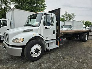 2016 Freightliner M2 106 - Box Van