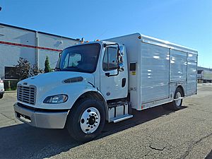 2016 Freightliner M2 106