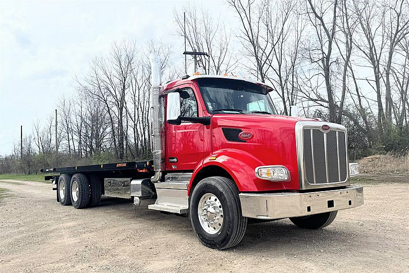 2025 Peterbilt 567