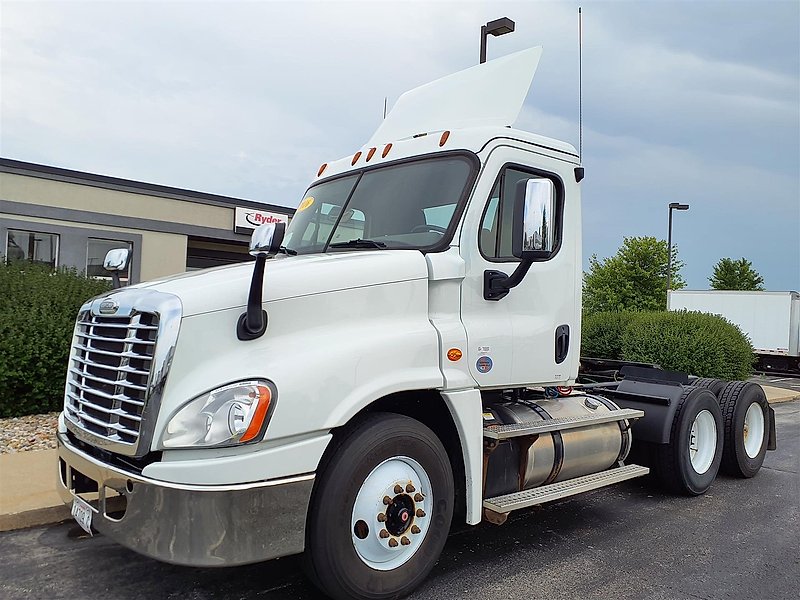 2016 Freightliner CASCADIA 125