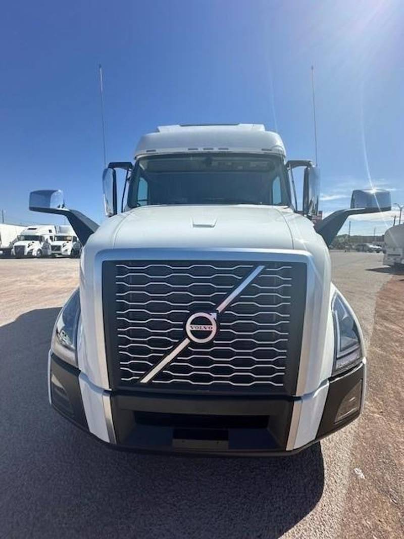 2025 Volvo VNL 860 For Sale 77" Sleeper 1207075