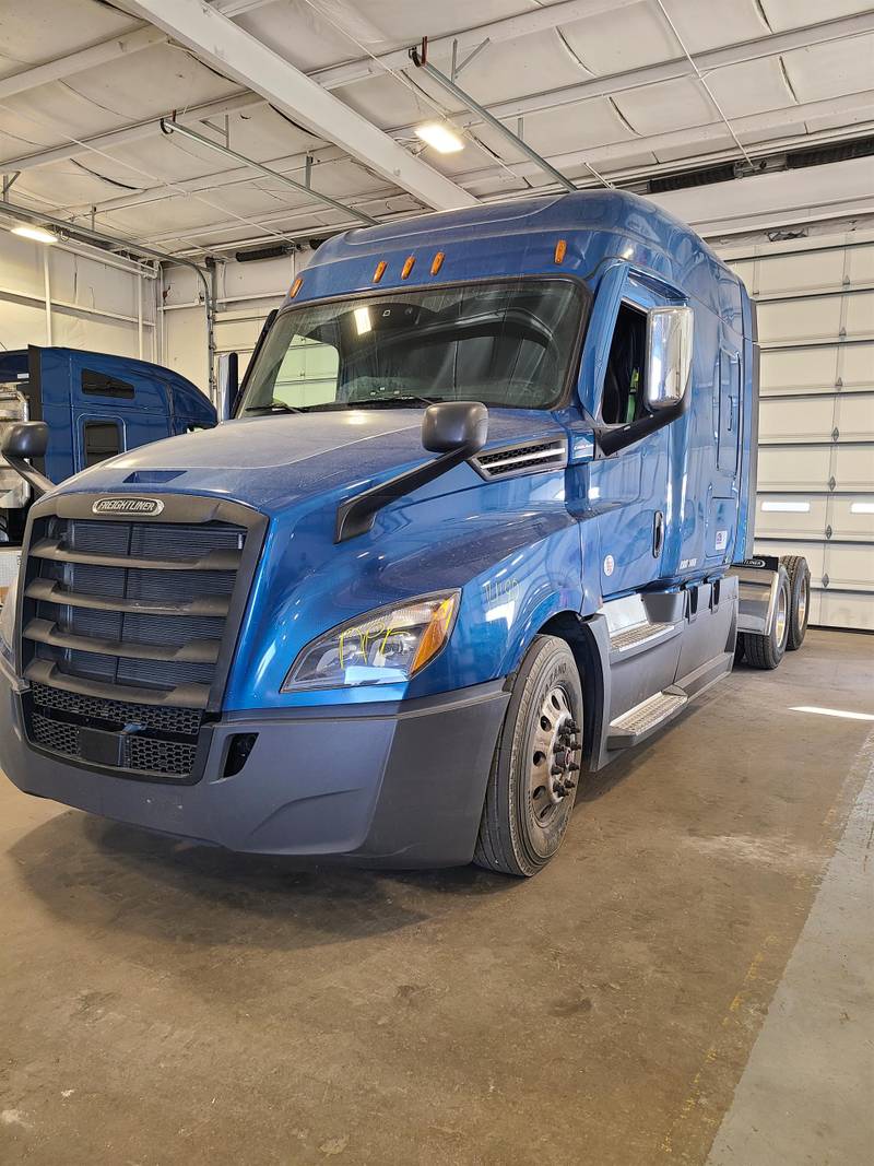 2021 Freightliner Cascadia For Sale | 72