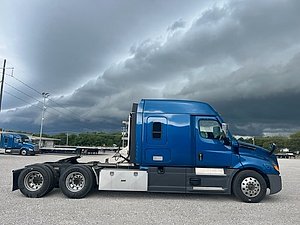 2021 Freightliner Cascadia For Sale | 72