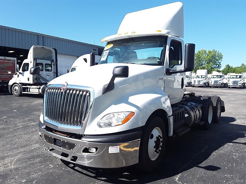 2018 International LT625