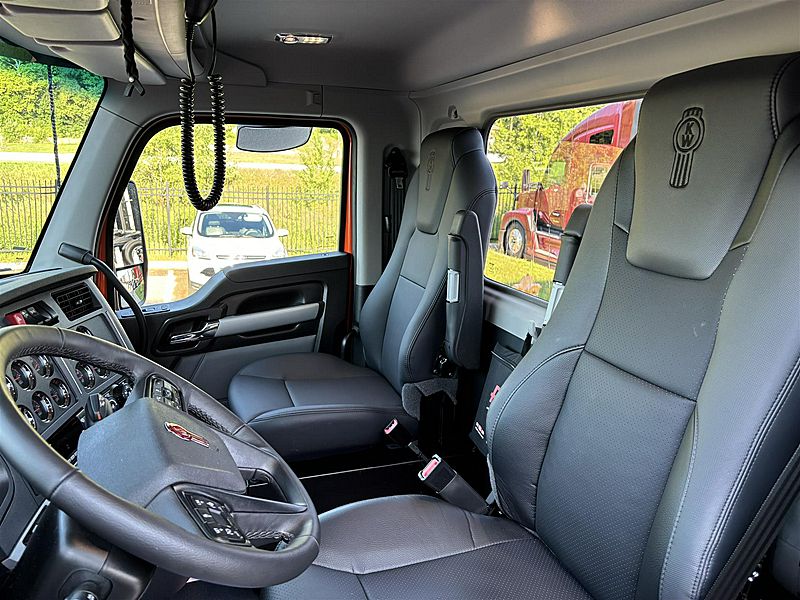 2025 Kenworth W990 For Sale | Day Cab | #SJ133688