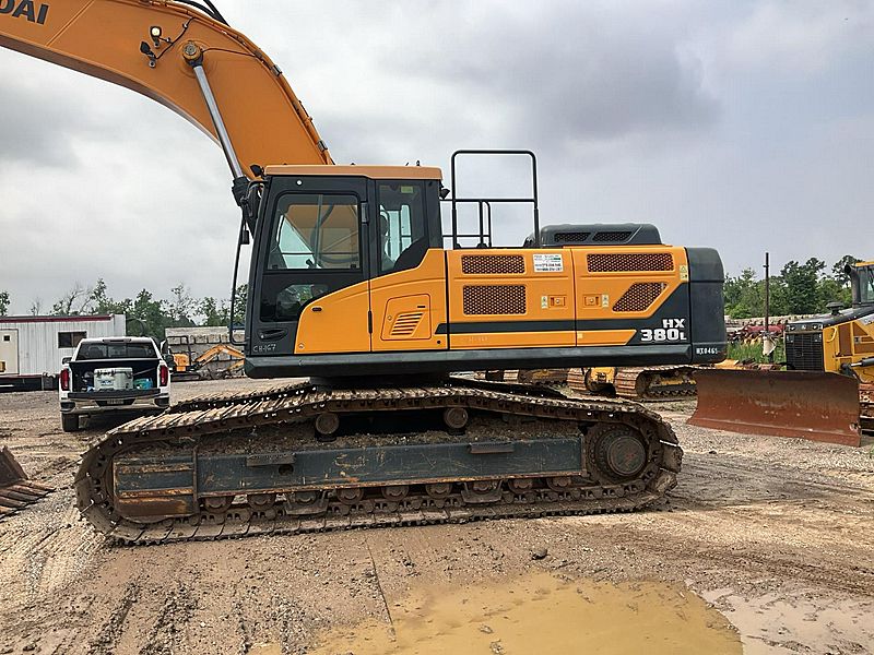 2021 Hyundai HX380L
