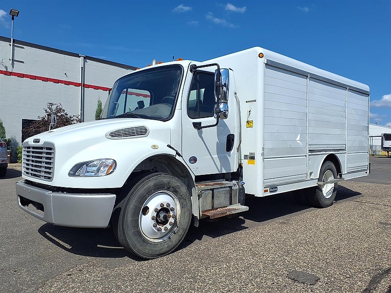 2016 Freightliner M2 106