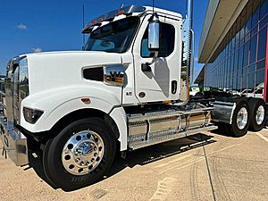2025 Western Star 49X 72" Mid Roof - Day Cab