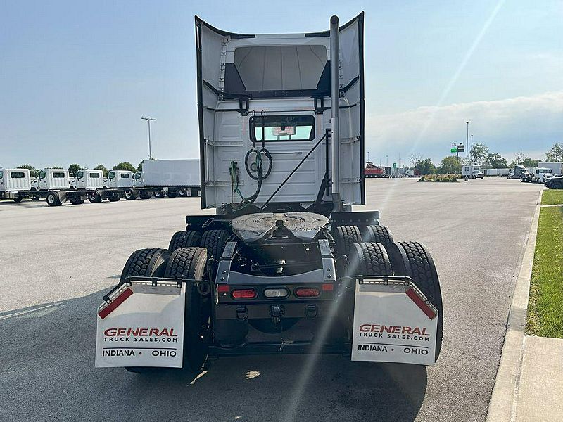 2024 Volvo VNL