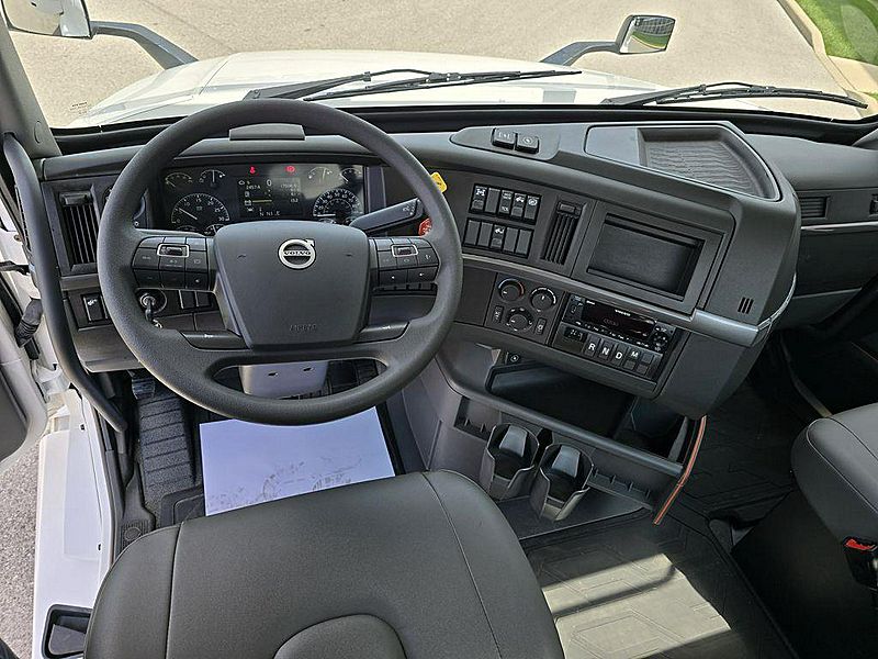 2024 Volvo VNL