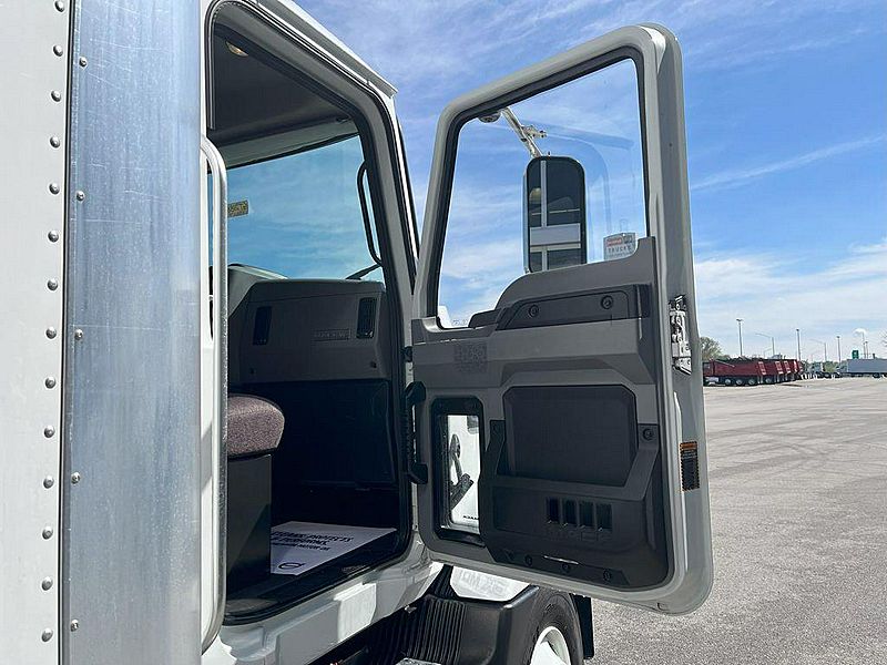 2022 Mack MD6 42R