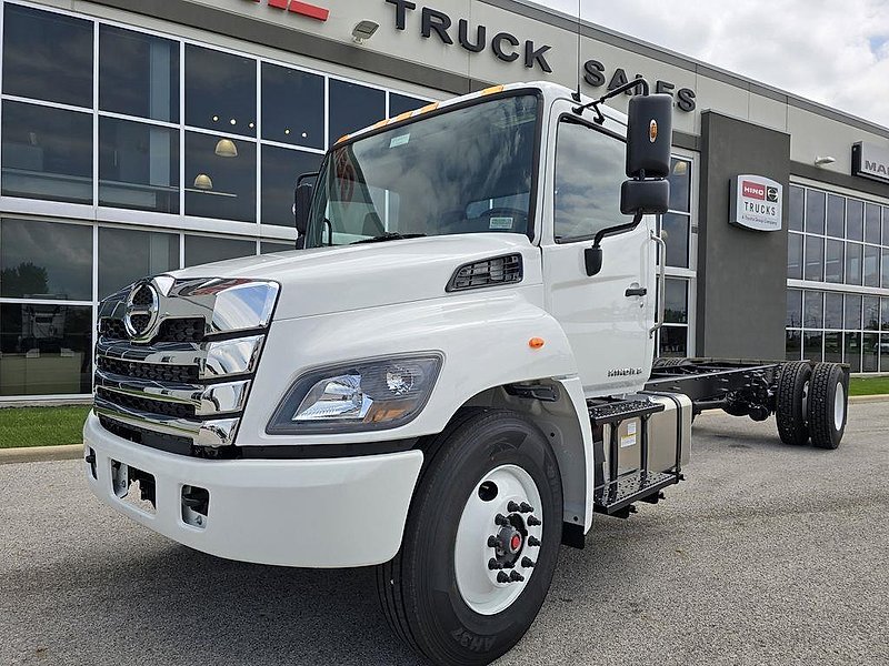 2025 Hino L6