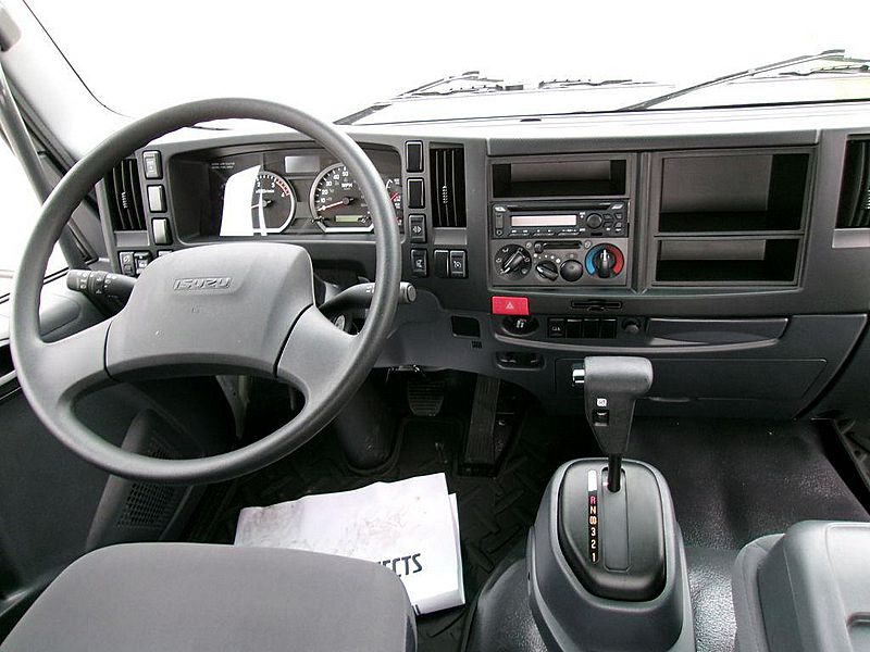 2025 Isuzu FTR