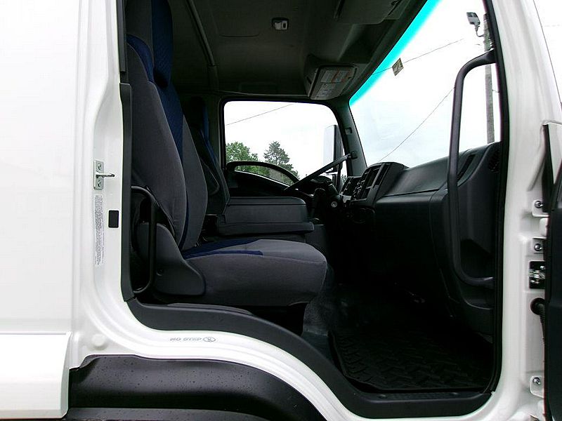 2025 Isuzu FTR