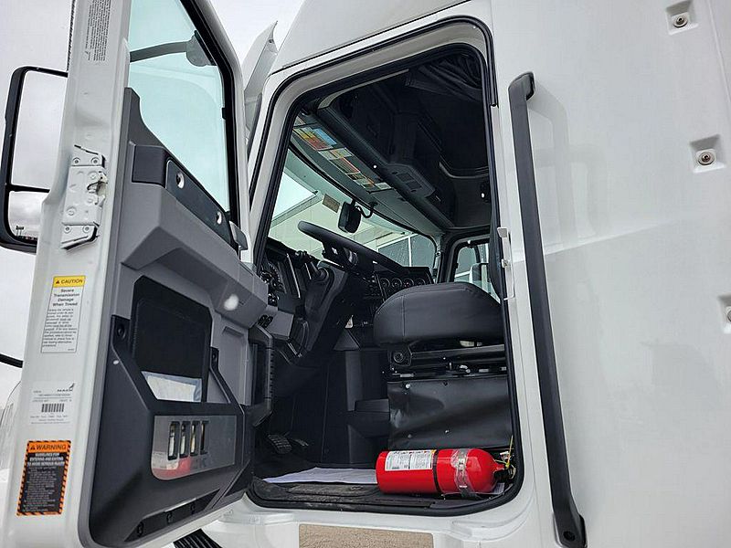2025 Mack AN64T70