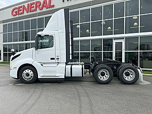 2025 Volvo VNL