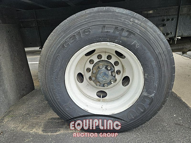 2016 Freightliner M2