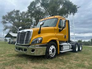 2020 Freightliner  - Daycab