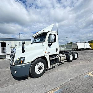 2019 Freightliner Cascadia 125 - Day Cab