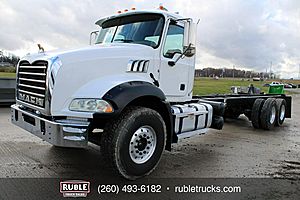 2013 Mack Granite GU813 - Cab & Chassis